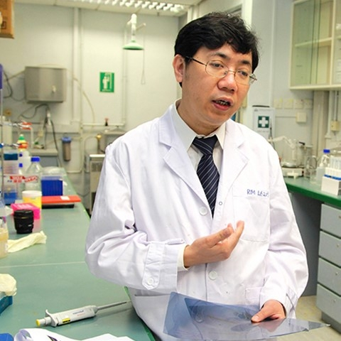 Prof. Chi-Ming CHE