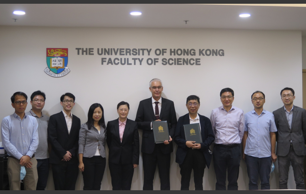 HKU Faculty of Science and Chemistry and Chemical Engineering of Guangdong Laboratory (C&CE GDLAB) have agreed to establish an educational placement program for Ph.Ds in Chemistry and Chemistry-related interdisciplinary subjects. (Photo on September 7, 2020)
